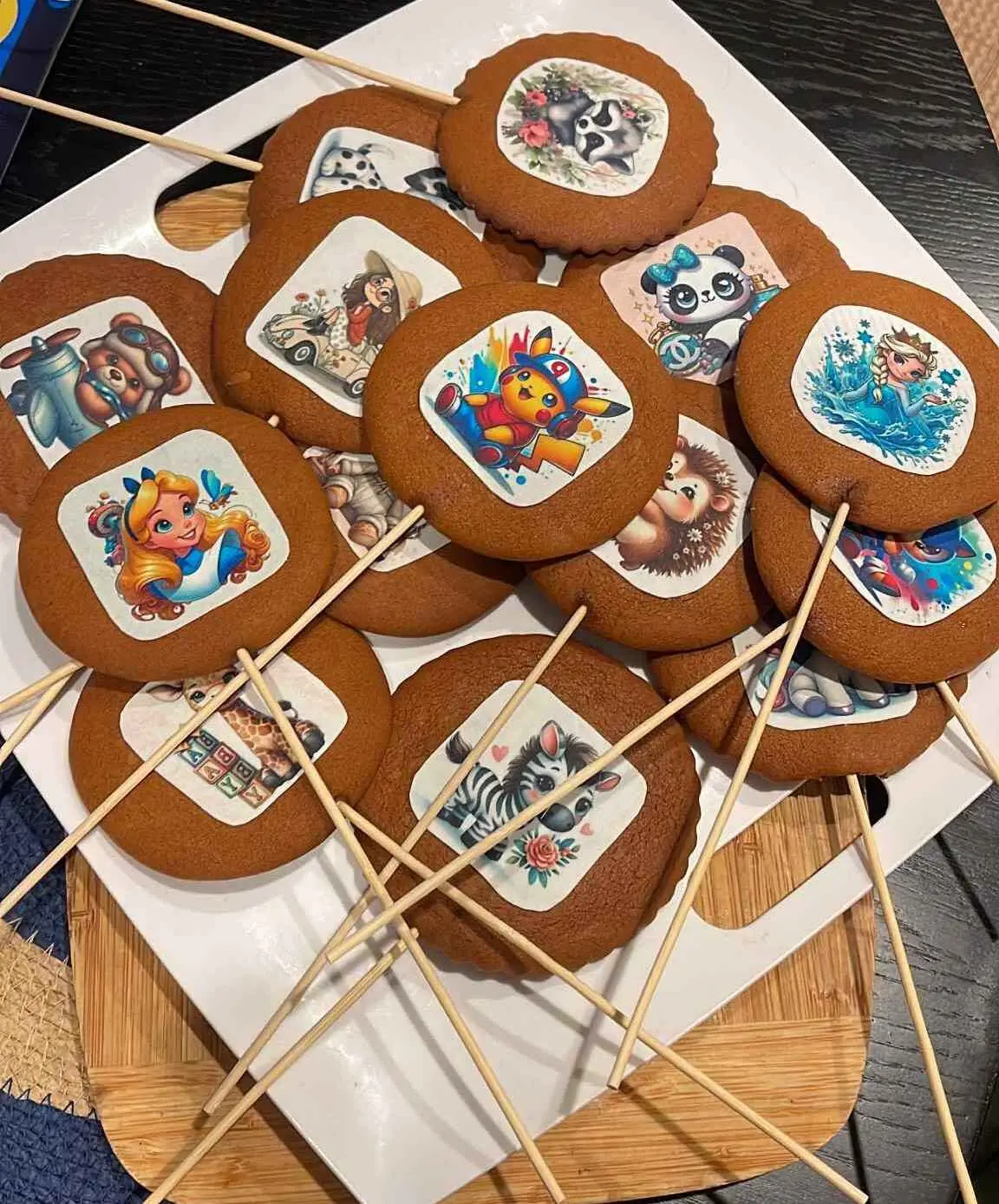  About LaLaGingerbread